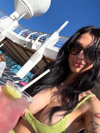 Full leaked Helen johnson private onlyfans photo