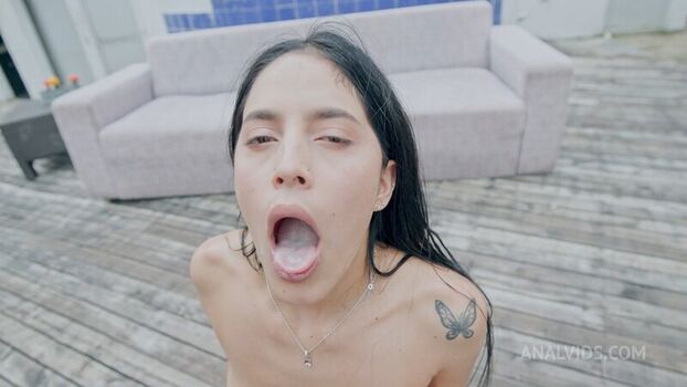 Helen Star