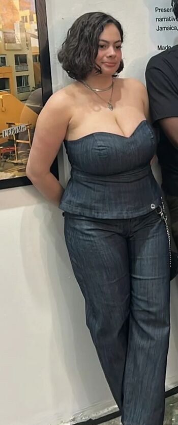 Full leaked Helena calabia private onlyfans photo