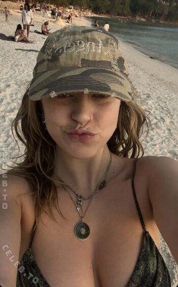 Full leaked Helenaastoll private onlyfans photo