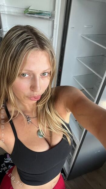 Full leaked Helenaastoll private onlyfans photo