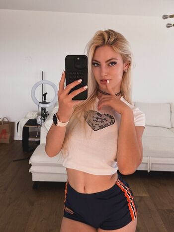 Full leaked Helenakingsoul  page private onlyfans photo