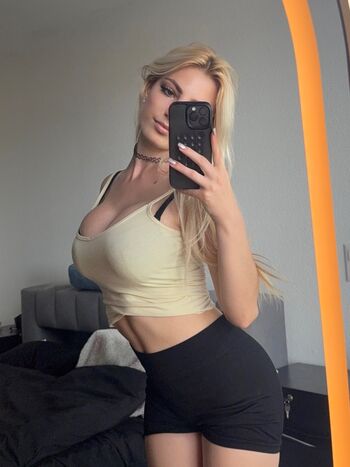 Full leaked Helenakingsoul page private onlyfans photo