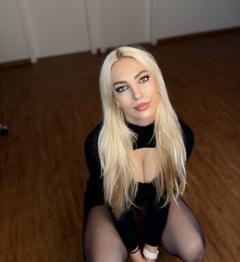 Full leaked Helenakingsoul private onlyfans photo