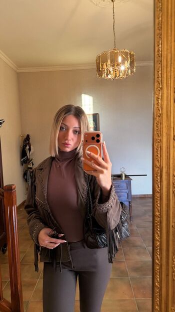 Full leaked Hello iris page private onlyfans photo