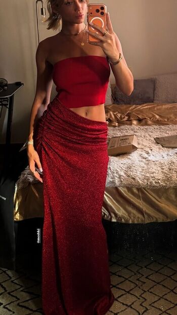 Full leaked Hello iris private onlyfans photo