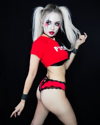 Full leaked Hendoart private onlyfans photo