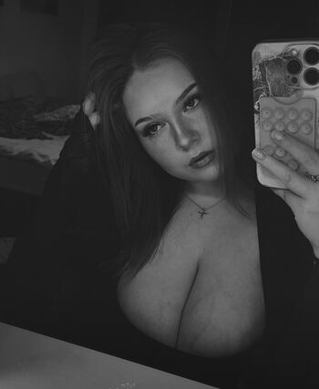 Full leaked Hetaxoxo private onlyfans photo