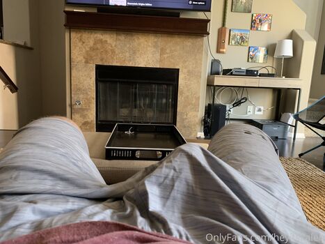 Full leaked Heyitskalen private onlyfans photo