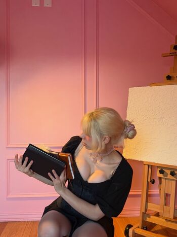 Full leaked Heyitssarah private onlyfans photo