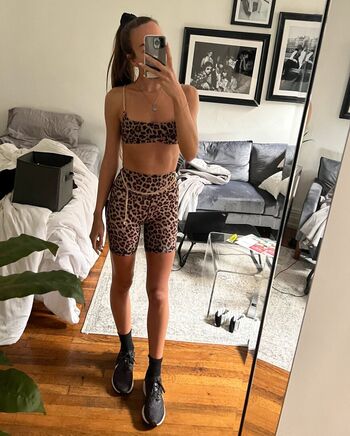 Full leaked Heymoll private onlyfans photo