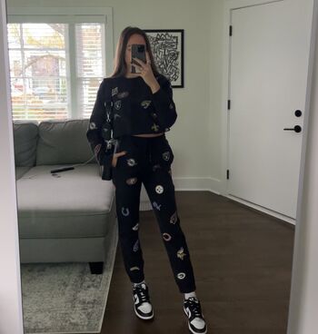 Full leaked Heymoll private onlyfans photo