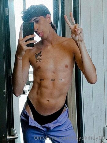 Full leaked Heyokihey page private onlyfans photo