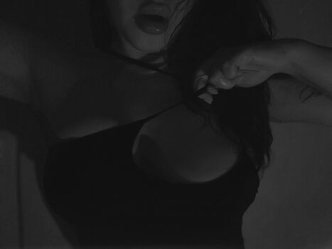 Full leaked Hi kitana private onlyfans photo