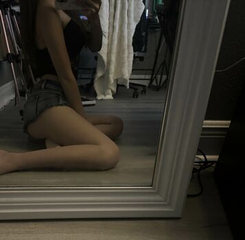 Full leaked Amely/ private onlyfans photo