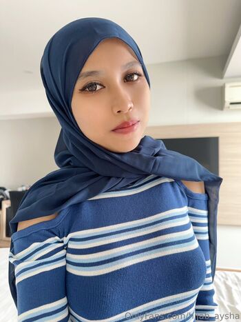 Full leaked Hijab aysha private onlyfans photo