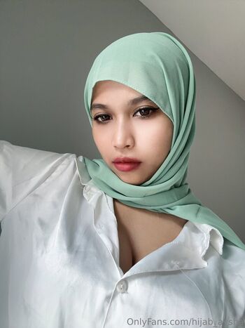 Full leaked Hijab aysha private onlyfans photo