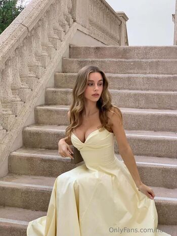 Full leaked Hiley grce page private onlyfans photo