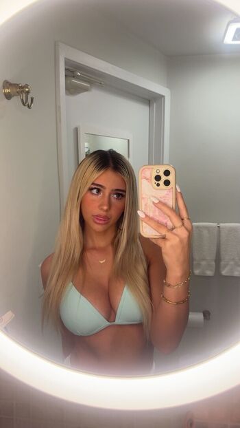 Full leaked Hippicam private onlyfans photo