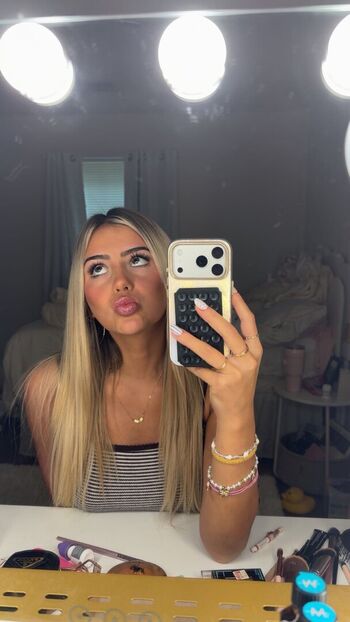 Full leaked Hippicam private onlyfans photo