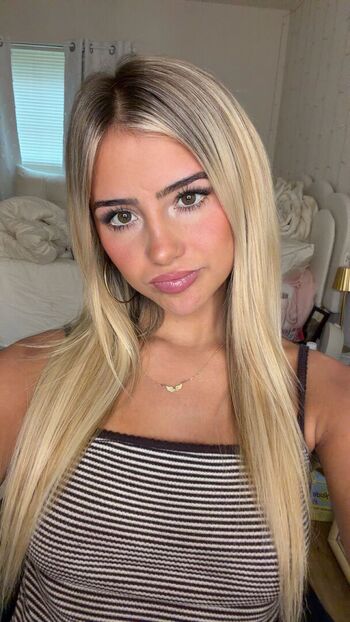 Full leaked Hippicam private onlyfans photo