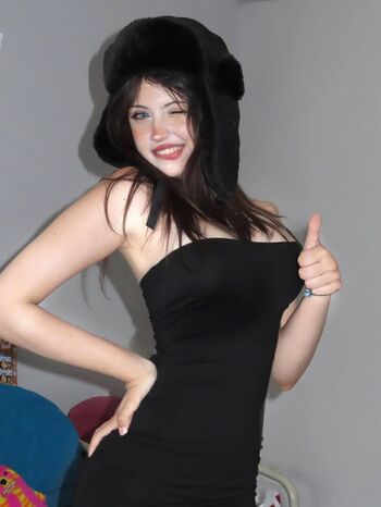 Full leaked Hirixie private onlyfans photo