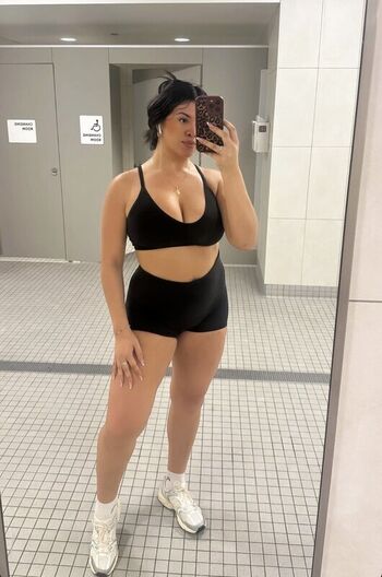 Full leaked Hispanic page private onlyfans photo