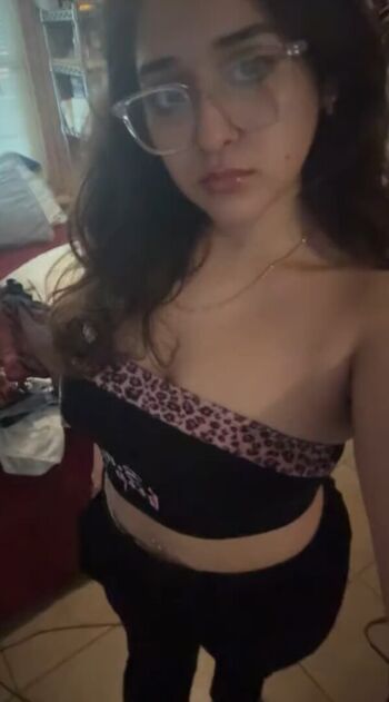 Full leaked Hispanic private onlyfans photo