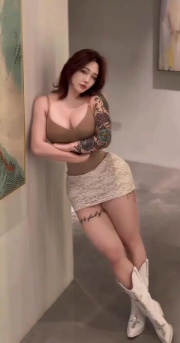 Full leaked Hitomi songyuxin page private onlyfans photo