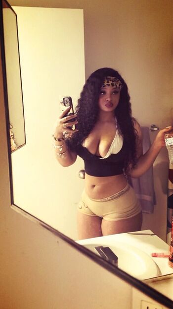 Full leaked Hldmyblunt private onlyfans photo