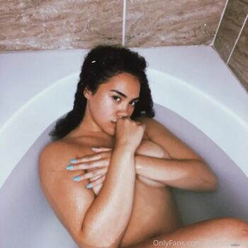 Full leaked Hoehuxtable private onlyfans photo
