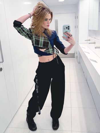 Full leaked Hollie bennett private onlyfans photo