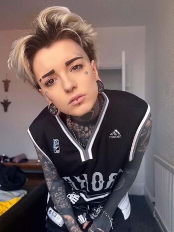 Full leaked Holly broome inked private onlyfans photo