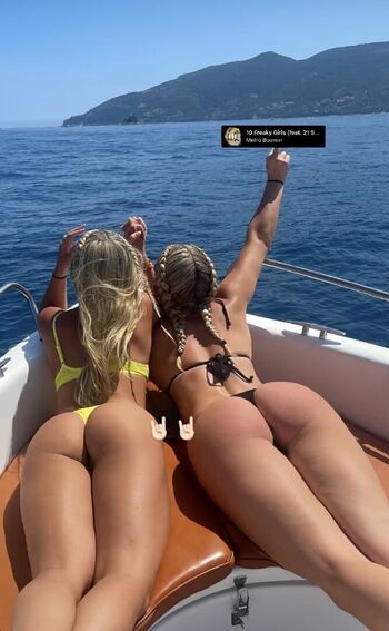 Full leaked Holly humphreys private onlyfans photo