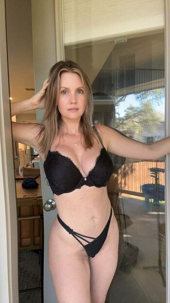 Full leaked Holly jane johnsto private onlyfans photo
