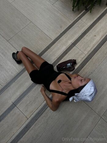 Full leaked Holly lim private onlyfans photo