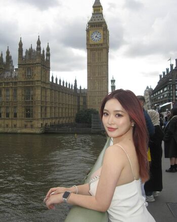 Full leaked Holly shu page private onlyfans photo