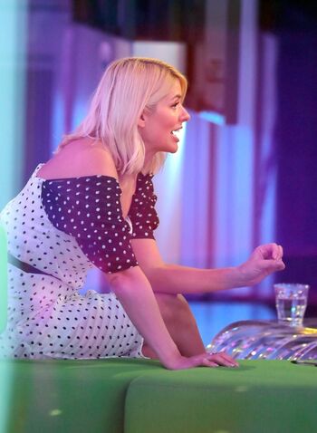 Full leaked Holly willoughby page private onlyfans photo