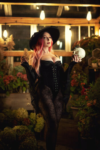 Holly Wolf
