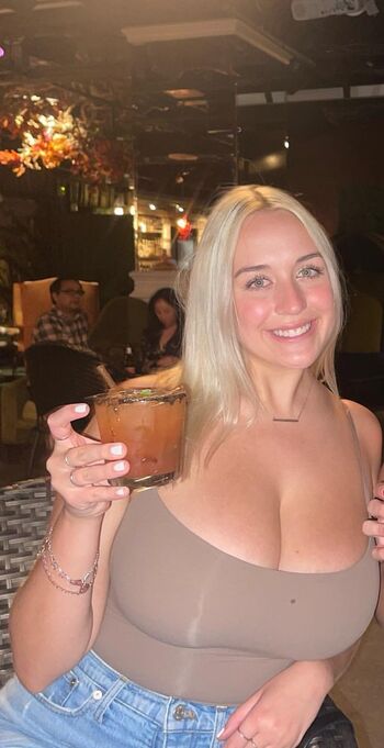 Full leaked Holly youpa private onlyfans photo