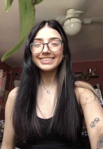 Full leaked Hollyjustwantst private onlyfans photo