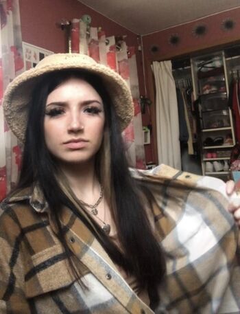 Full leaked Hollyjustwantst private onlyfans photo