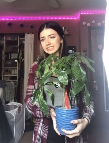 Full leaked Hollyjustwantst private onlyfans photo