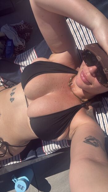 Full leaked Holybribriii private onlyfans photo