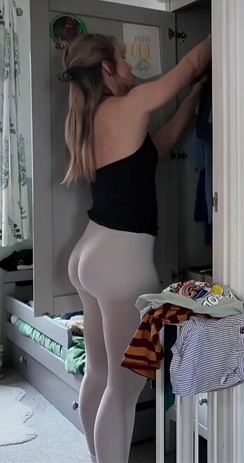 Full leaked Homemaking private onlyfans photo