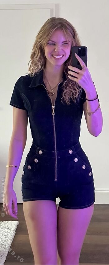 Full leaked Honey hannii private onlyfans photo