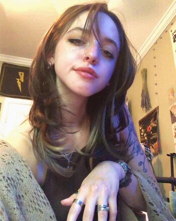 Full leaked Honeybombb private onlyfans photo