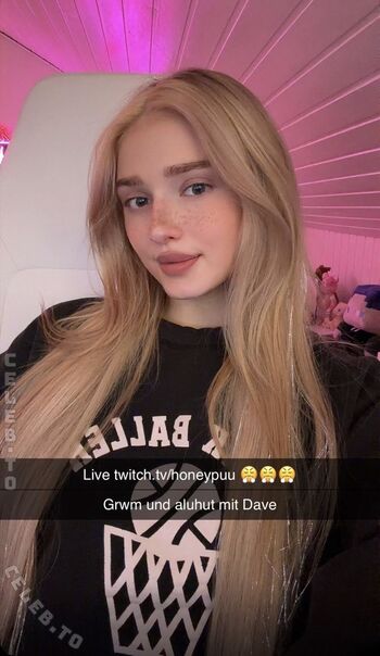 Full leaked Honeypuu  page private onlyfans photo