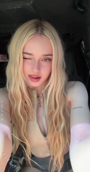 Full leaked Honeypuu page private onlyfans photo