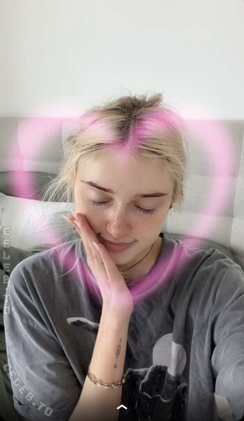 Full leaked Honeypuu private onlyfans photo